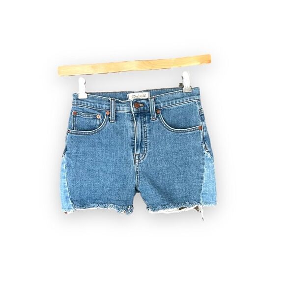 MADEWELL | High Rise Two-Tone Denim Shorts (24) - Picture 2 of 6